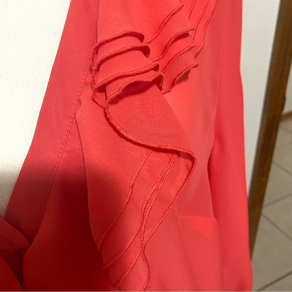 Lane Bryant, Plus Size 2 X Ruffle Chiffon Top V-Neck 3/4 Sleeves - Picture 3 of 10